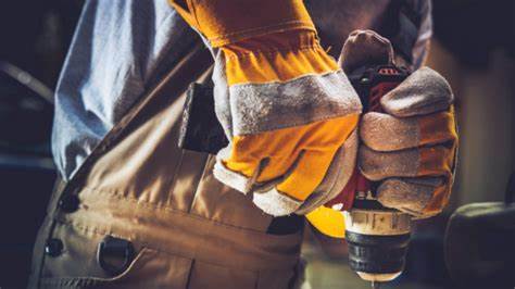 Work Gloves & Safety Gear