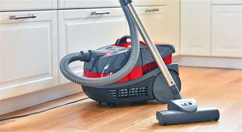 Vacuum Cleaners & Floor Care