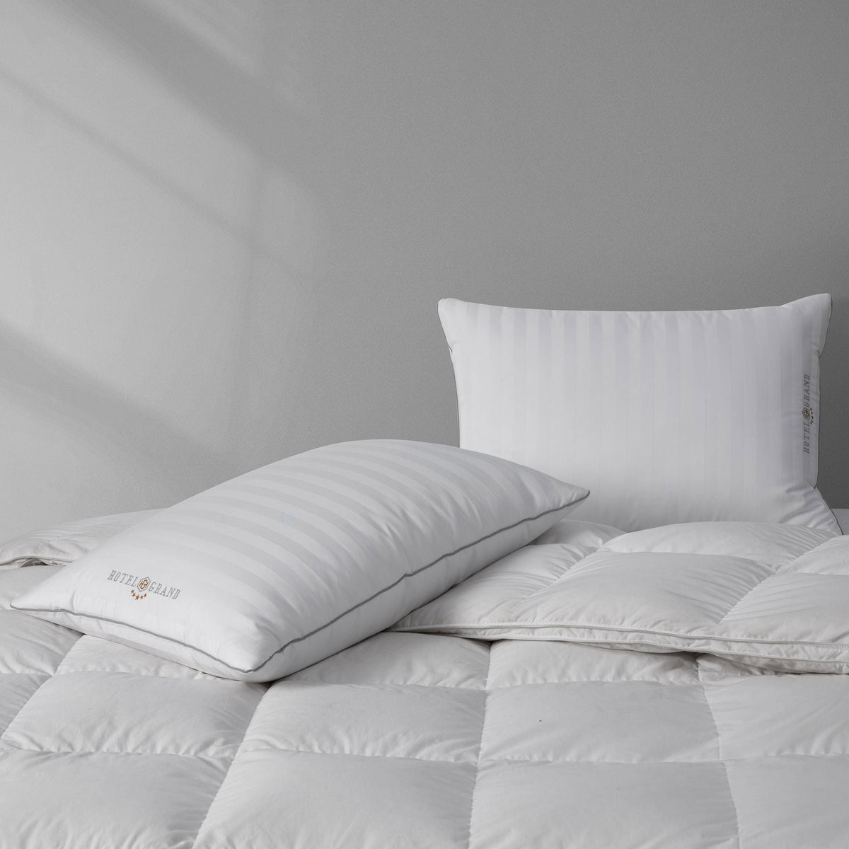 Hotel Grand Feather & Down Pillow, 2-pack