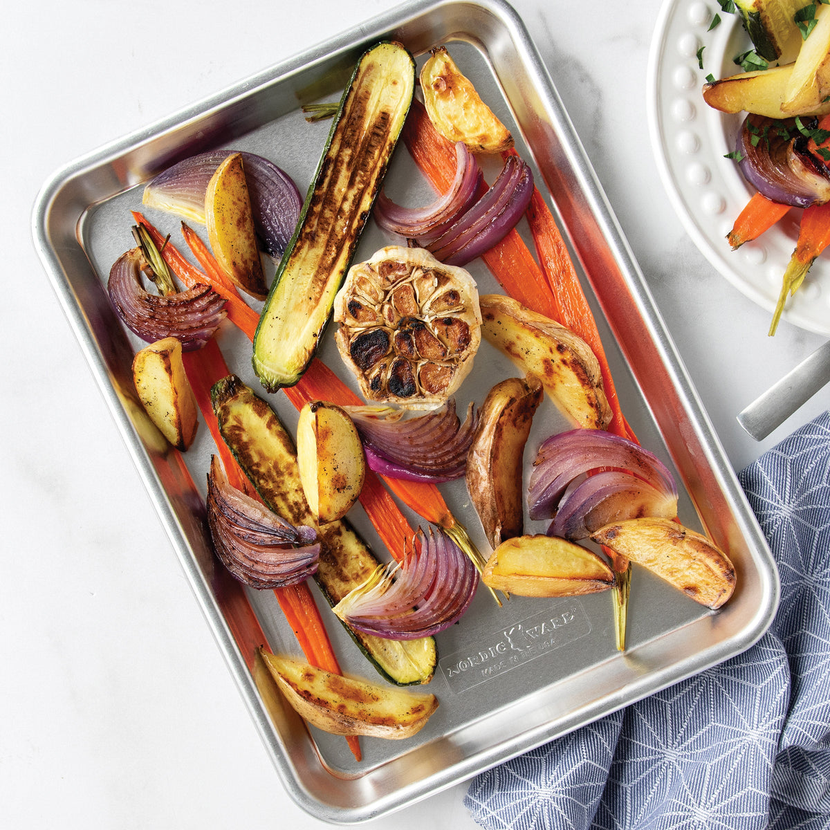Nordic Ware Naturals 5-Piece Aluminum Sheet Pan Set