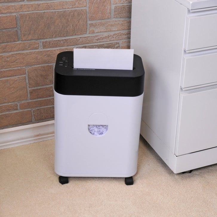 Royal 14-Sheet Micro Cut Paper Shredder – image 3