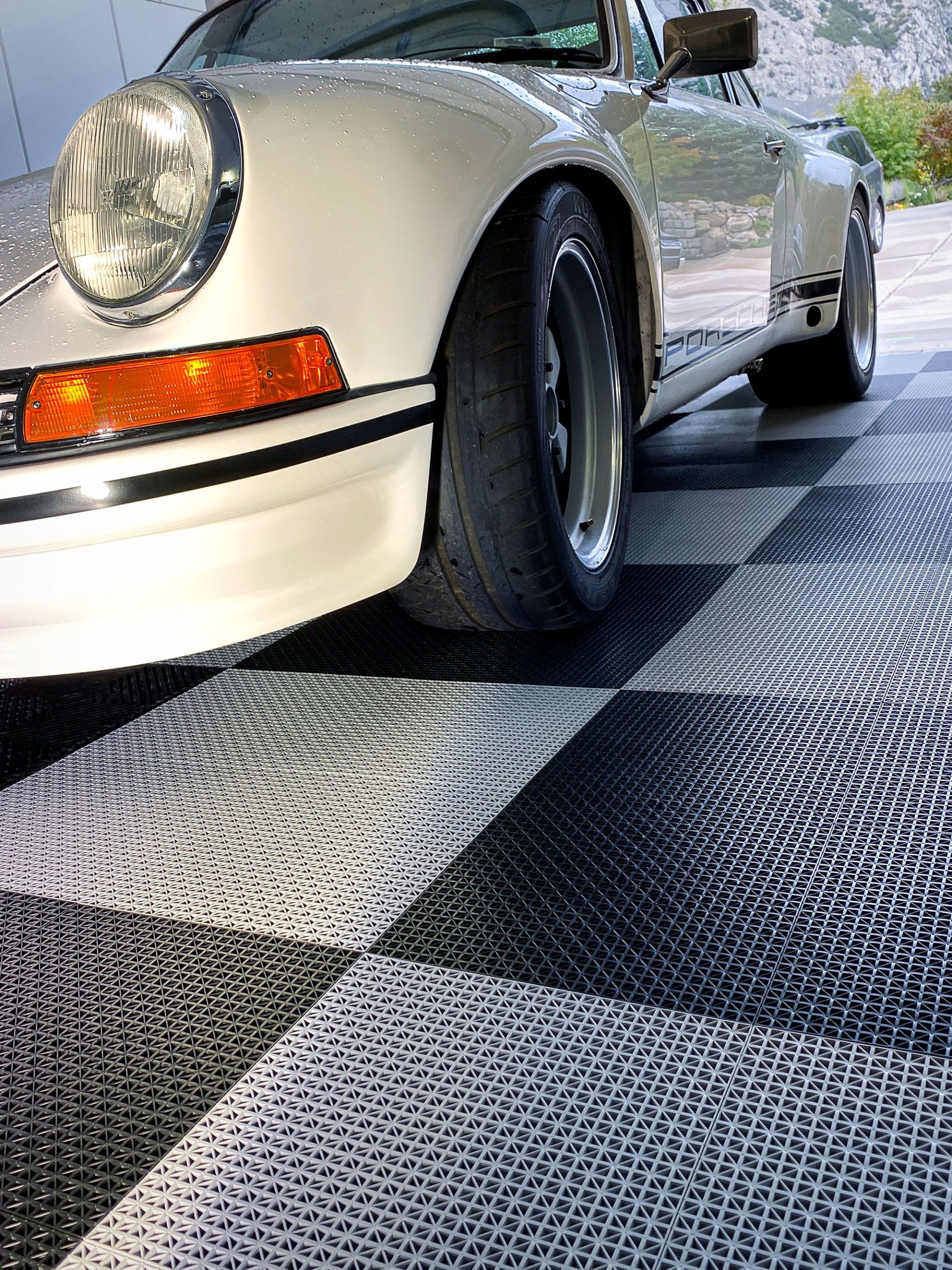 MotoFloor Modular Self Draining Garage Floor Tiles - image 24