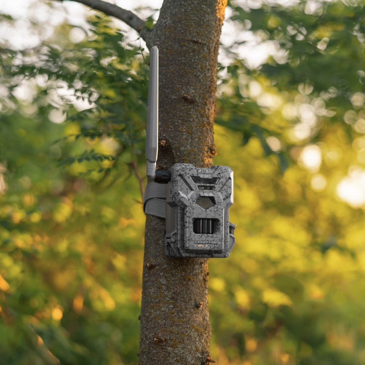 SPYPOINT FLEX G36-PRO Series Cellular Trail Camera Bundle - image 6