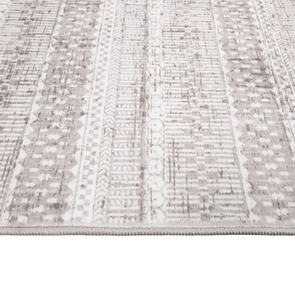 Wyatt & Ash Washable Indoor Area Rug, Oakley 6'6" x 9'6"