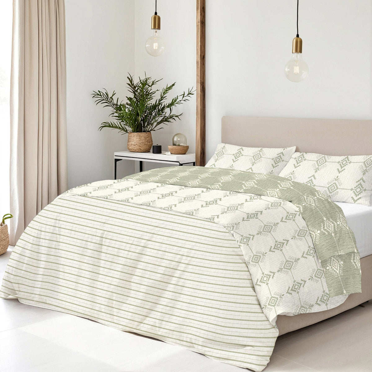 Heritage Threads 4-Piece Coverlet Set with Comforter