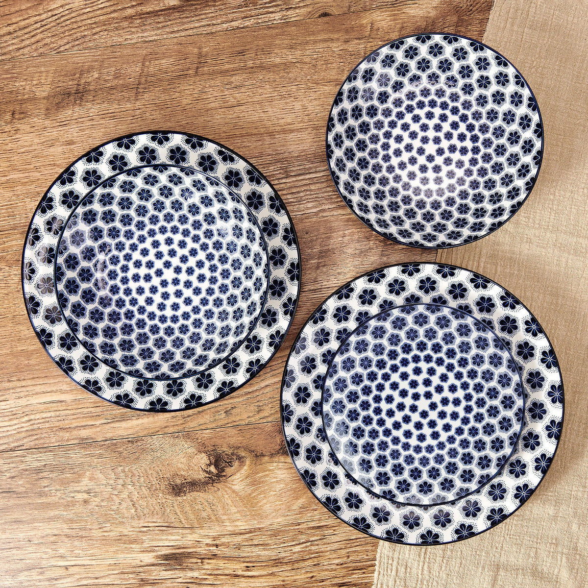 Pfaltzgraff Blooming Delight 12-piece Porcelain Dinnerware Set