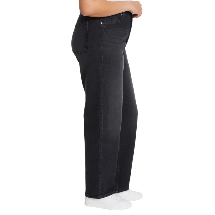 Gloria Vanderbilt Women's Straight Leg Jean
