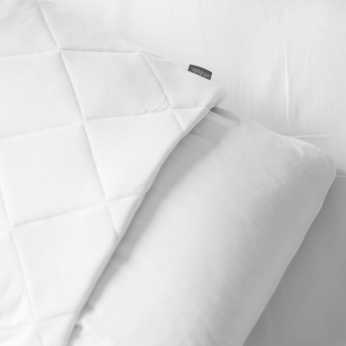 Ettitude CleanBamboo Pillow Protector