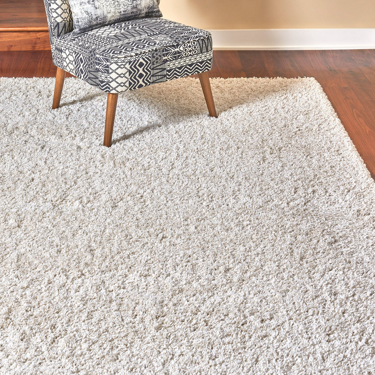 Thomasville Marketplace Luxury Shag Rug Collection, 5'3” x 7'5”