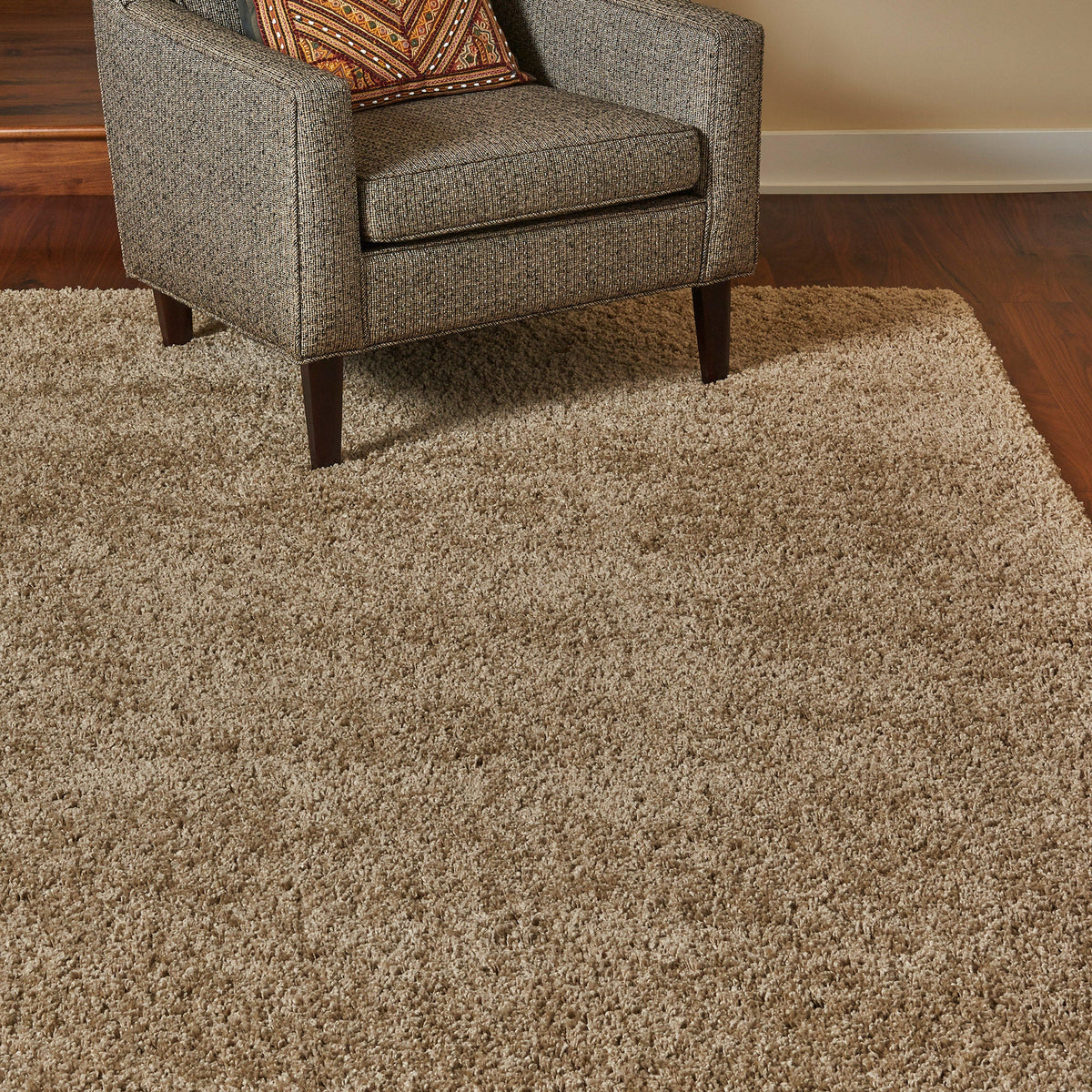 Thomasville Marketplace Luxury Shag Rug Collection, 7'10” x 10'