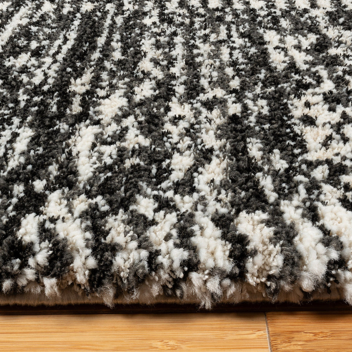 Foxwood Cozy Area Rug Collection, Alva Cream Charcoal