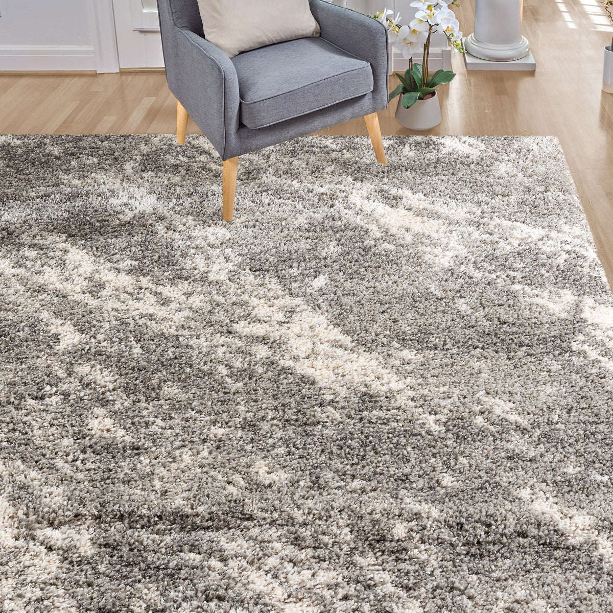 Thomasville Marketplace Luxury Shag Rug Collection, Adria, 6'6” x 9'6”