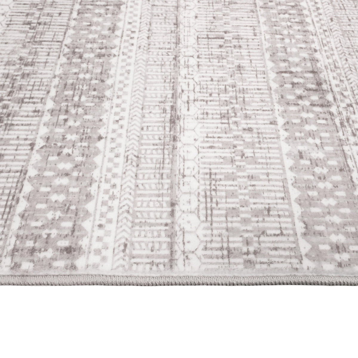 Wyatt & Ash Washable Indoor Area Rug, Oakley 6'6" x 9'6"