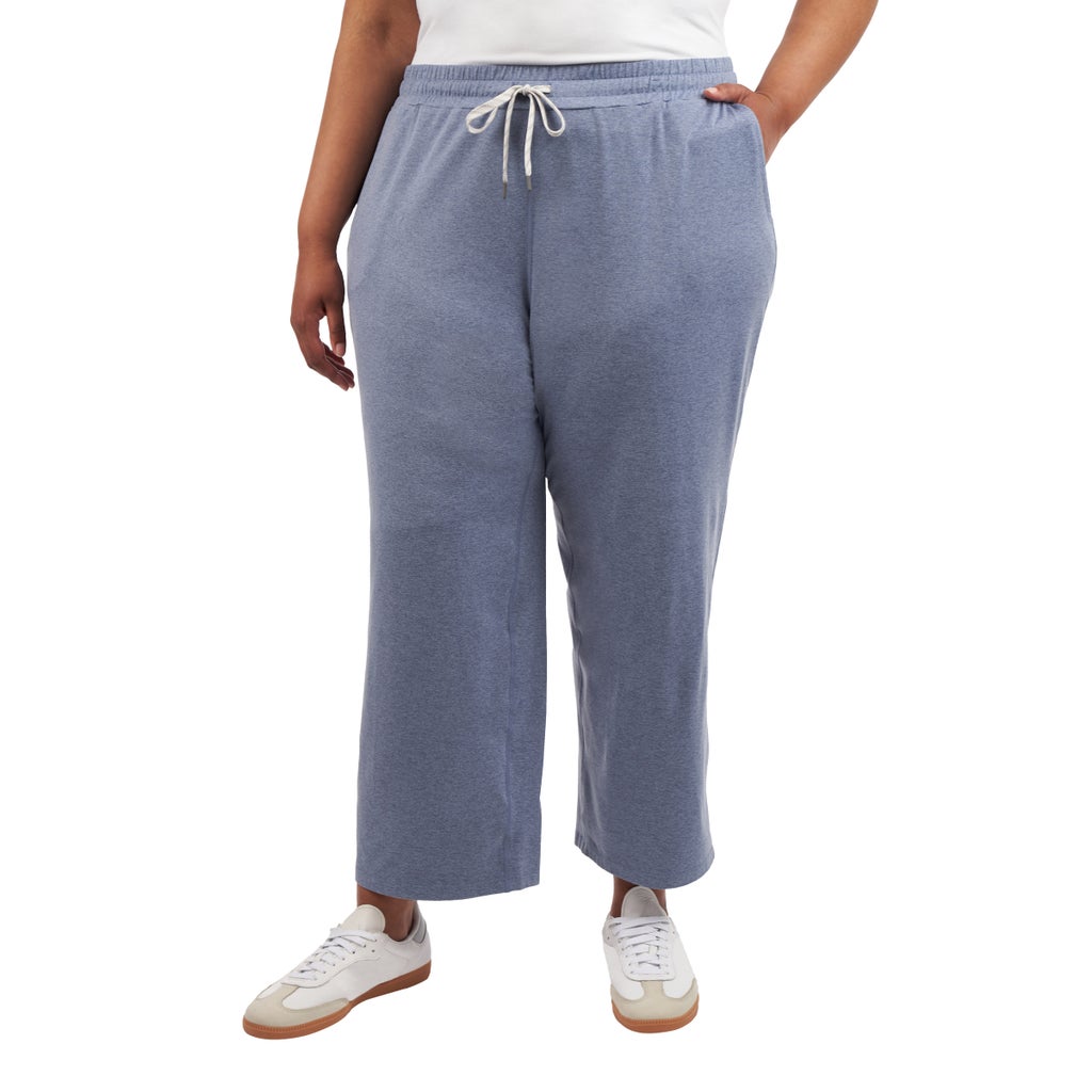 Kirkland Signature Women's Lightweight Crop Pant - image 9