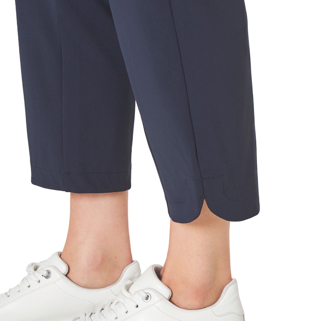 [color:black] Mondetta Women's Cropped Pant - Black - source image