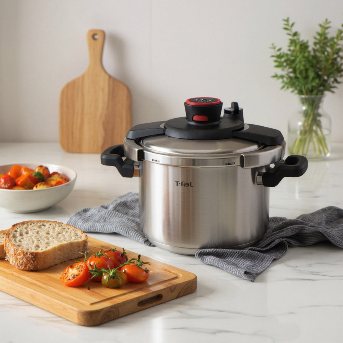 T-fal Clipso 8-quart Stainless Steel Stovetop Pressure Cooker