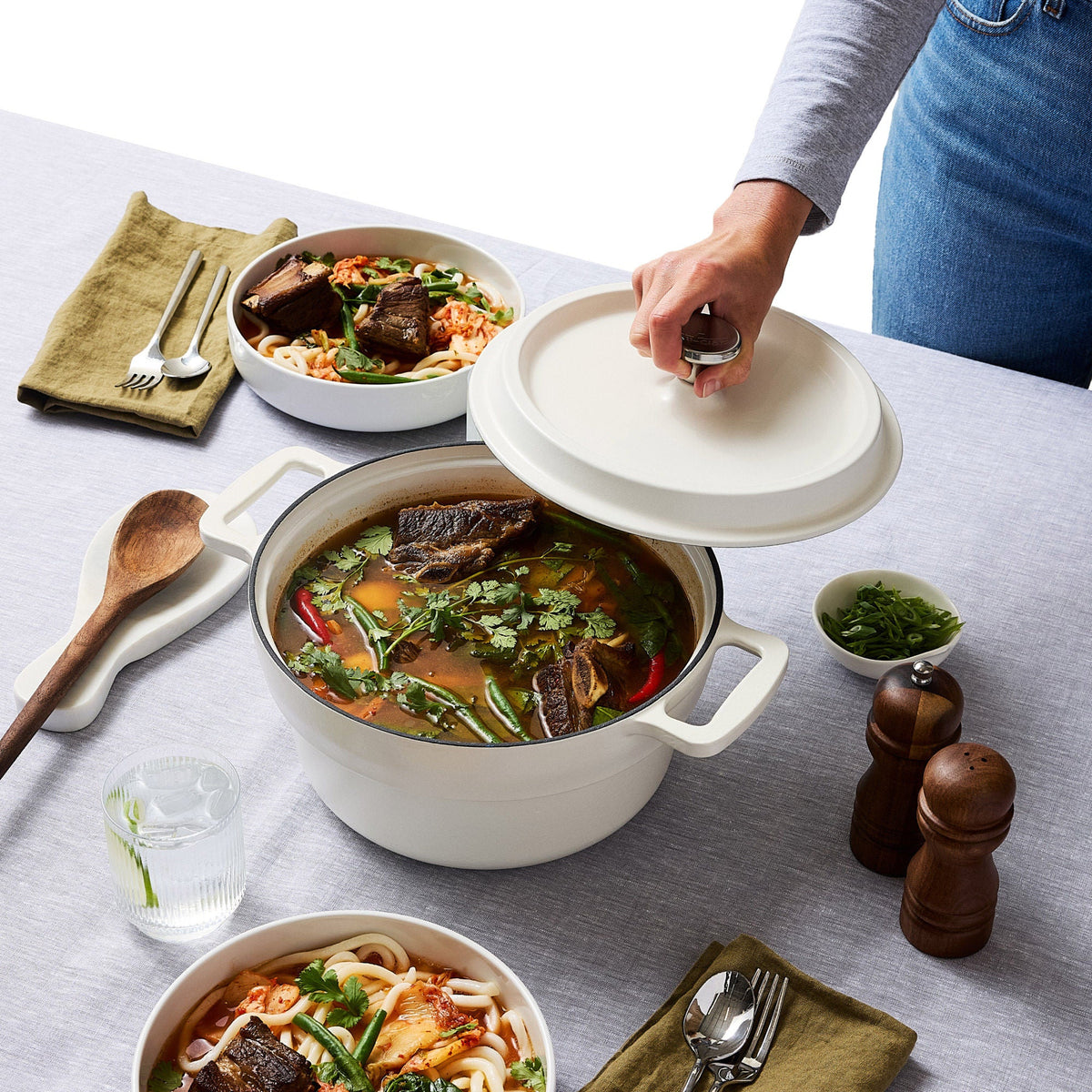 All-Clad 6-in-1 Digital Slow Cooker with Cast Iron Pot, 5 Quart