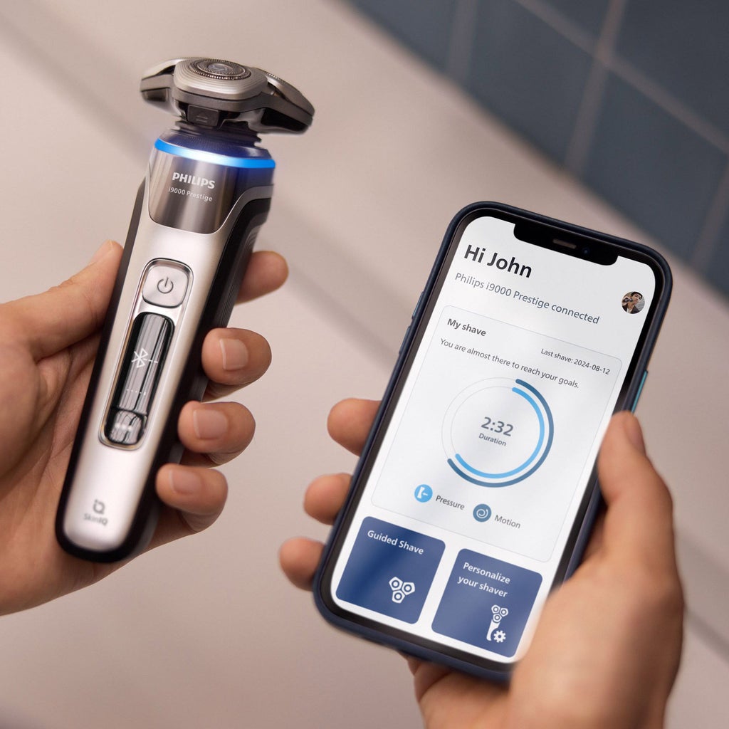 Philips Norelco i9000 Prestige Electric Wet and Dry Shaver Powered by AI - product image