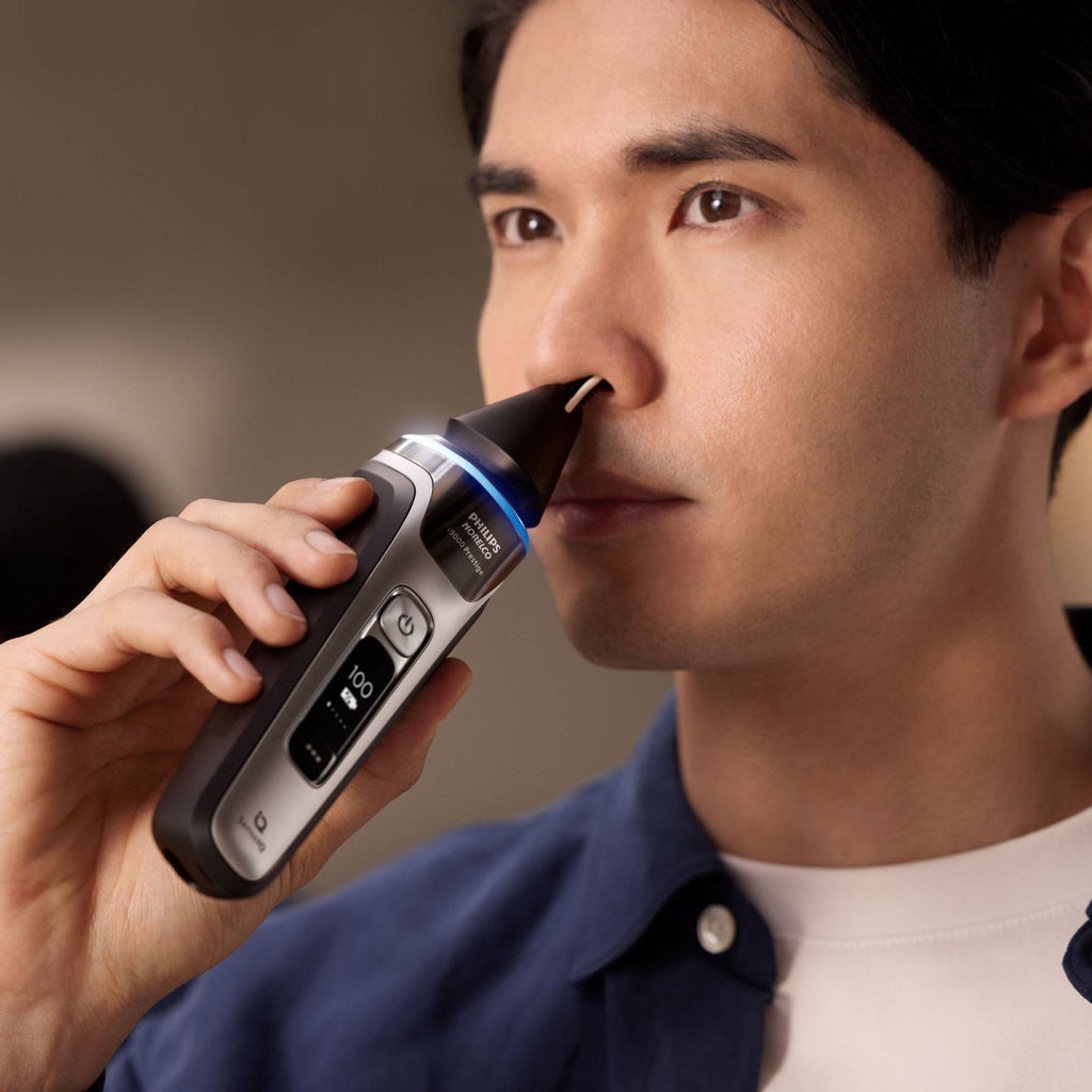 Philips Norelco i9000 Prestige Electric Wet and Dry Shaver Powered by AI - product image