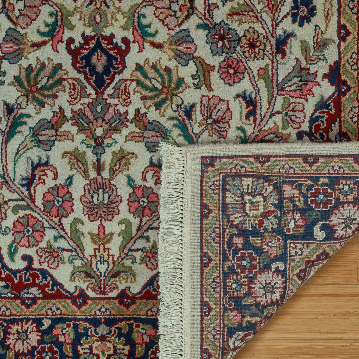 Chatsworth Hand Knotted Rug Collection, Penshurst Medallion Ivory