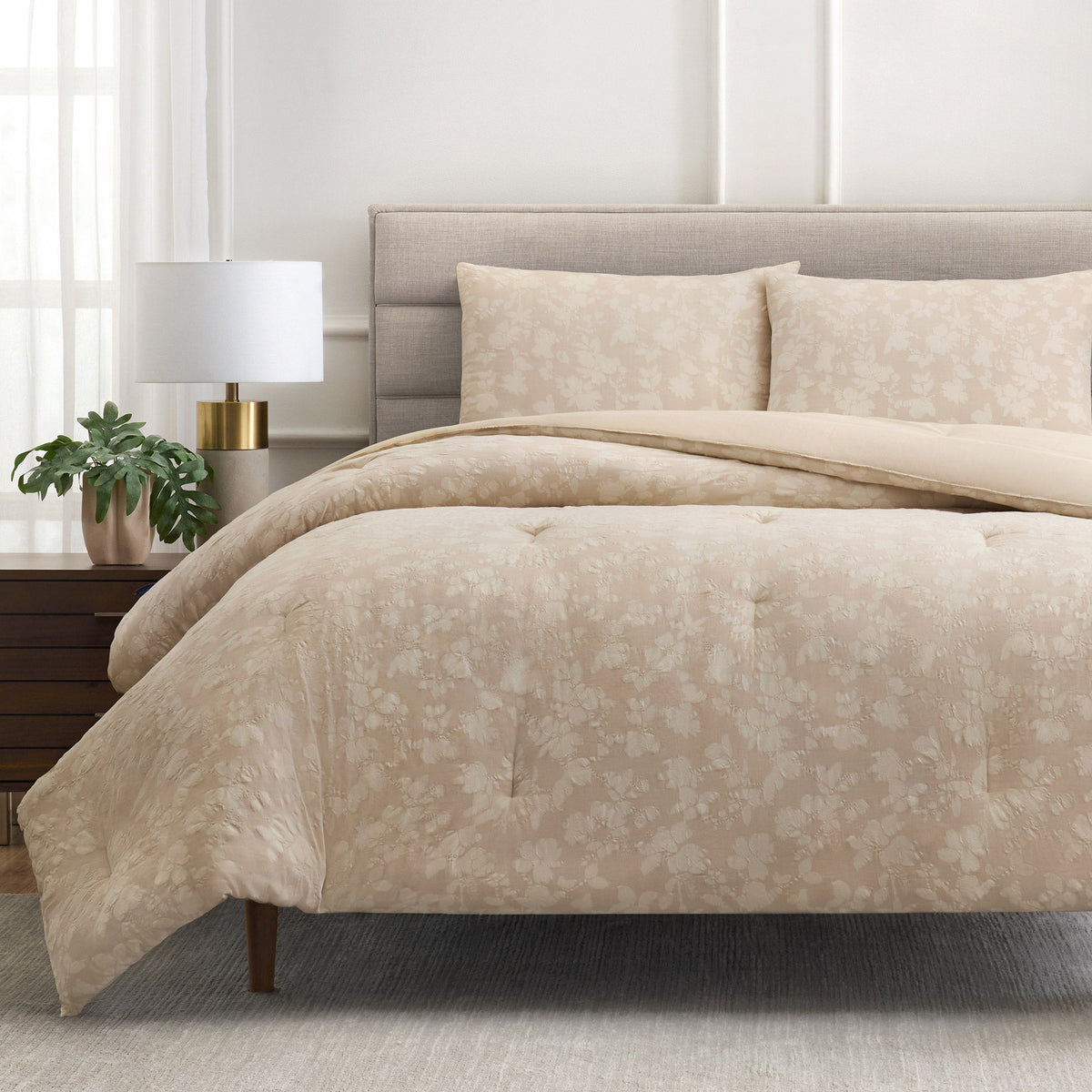 Charisma 3-piece Jemma Botanical Comforter Set
