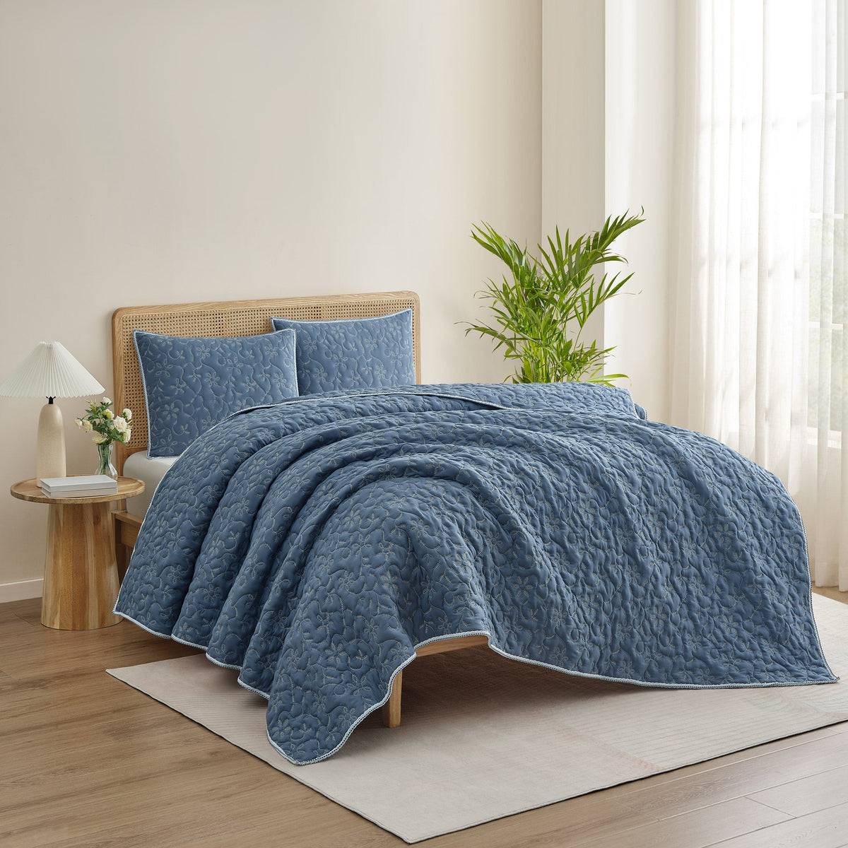 Casual Living Halsey 3-piece Coverlet Set