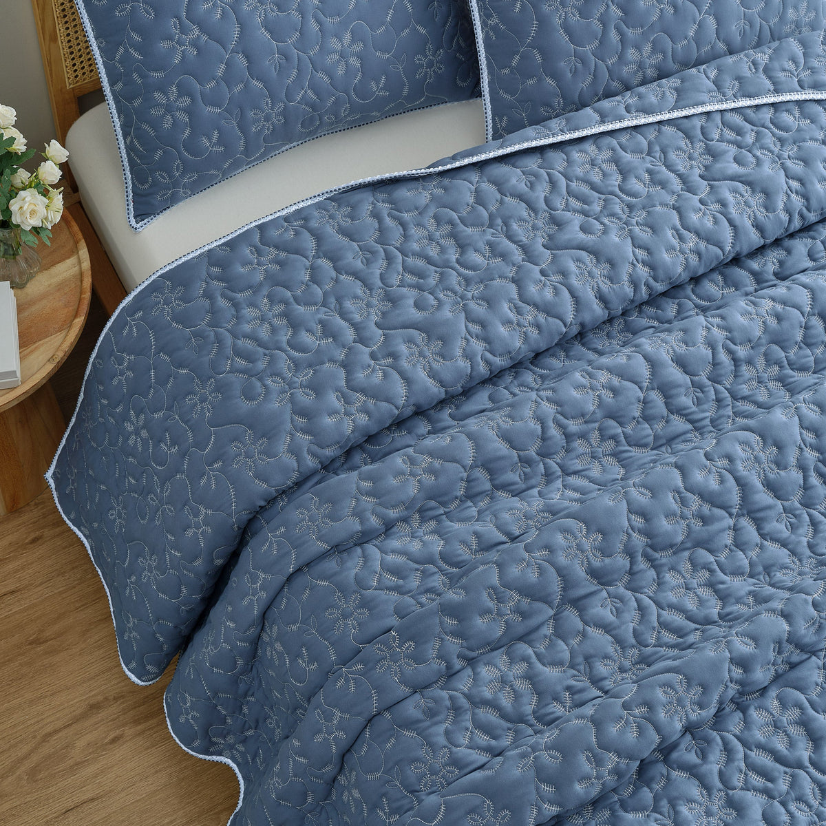 Casual Living Halsey 3-piece Coverlet Set