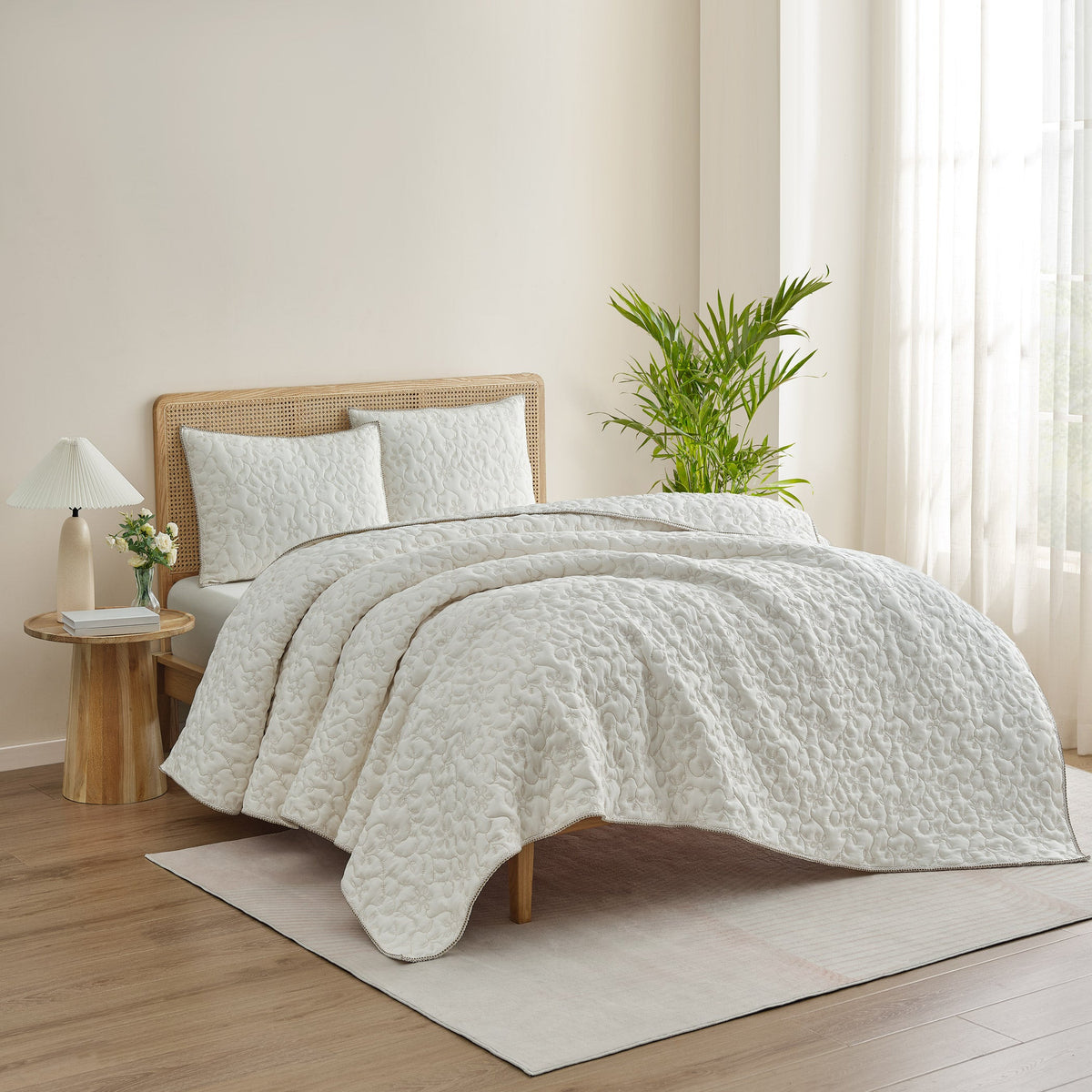 Casual Living Halsey 3-piece Coverlet Set