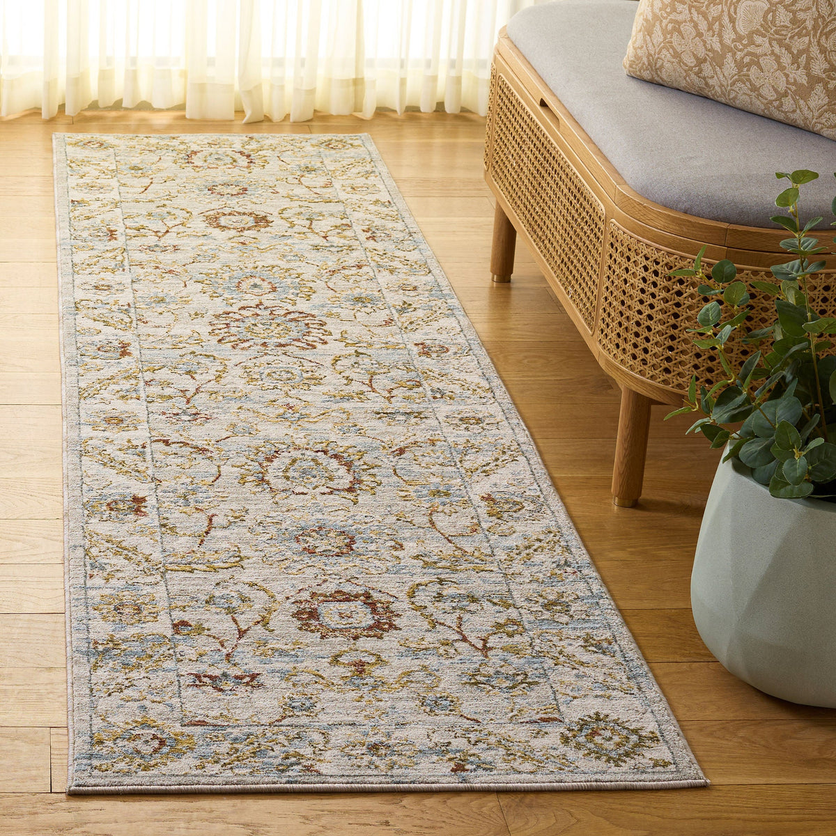 Safavieh Hamilton Runner Rug, Gray Gold, 2'2” x 8'