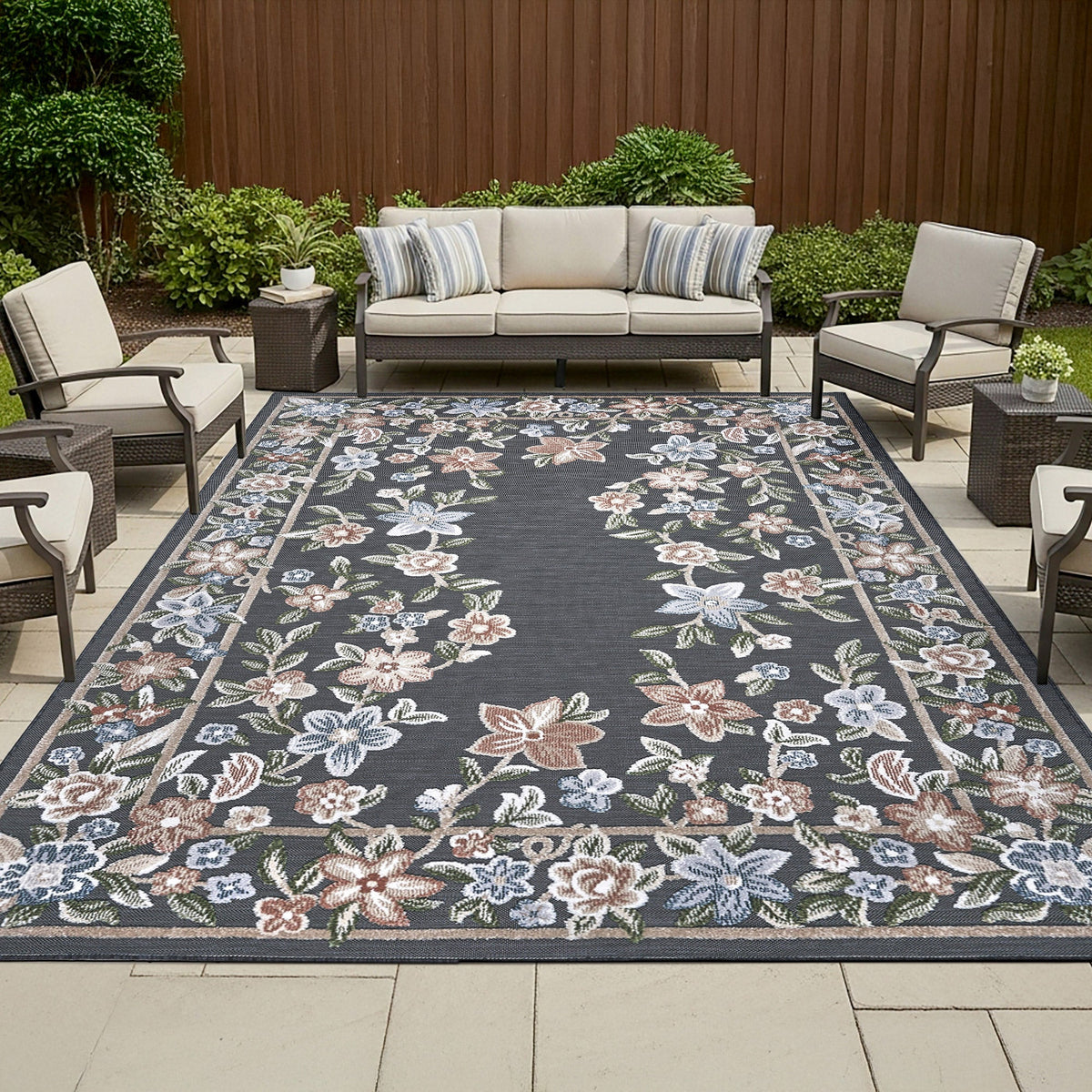 Laguna Indoor/Outdoor Area Rug, Beta Black, 8'8" x 13'