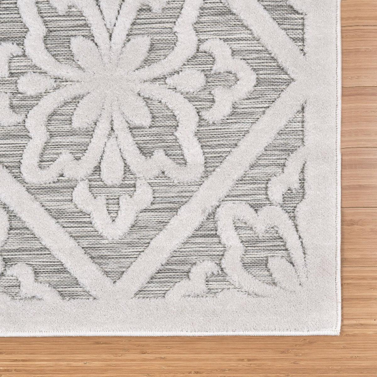 Laguna Indoor/Outdoor Area Rug, Bennet Gray Ivory, 8'8” x 13'