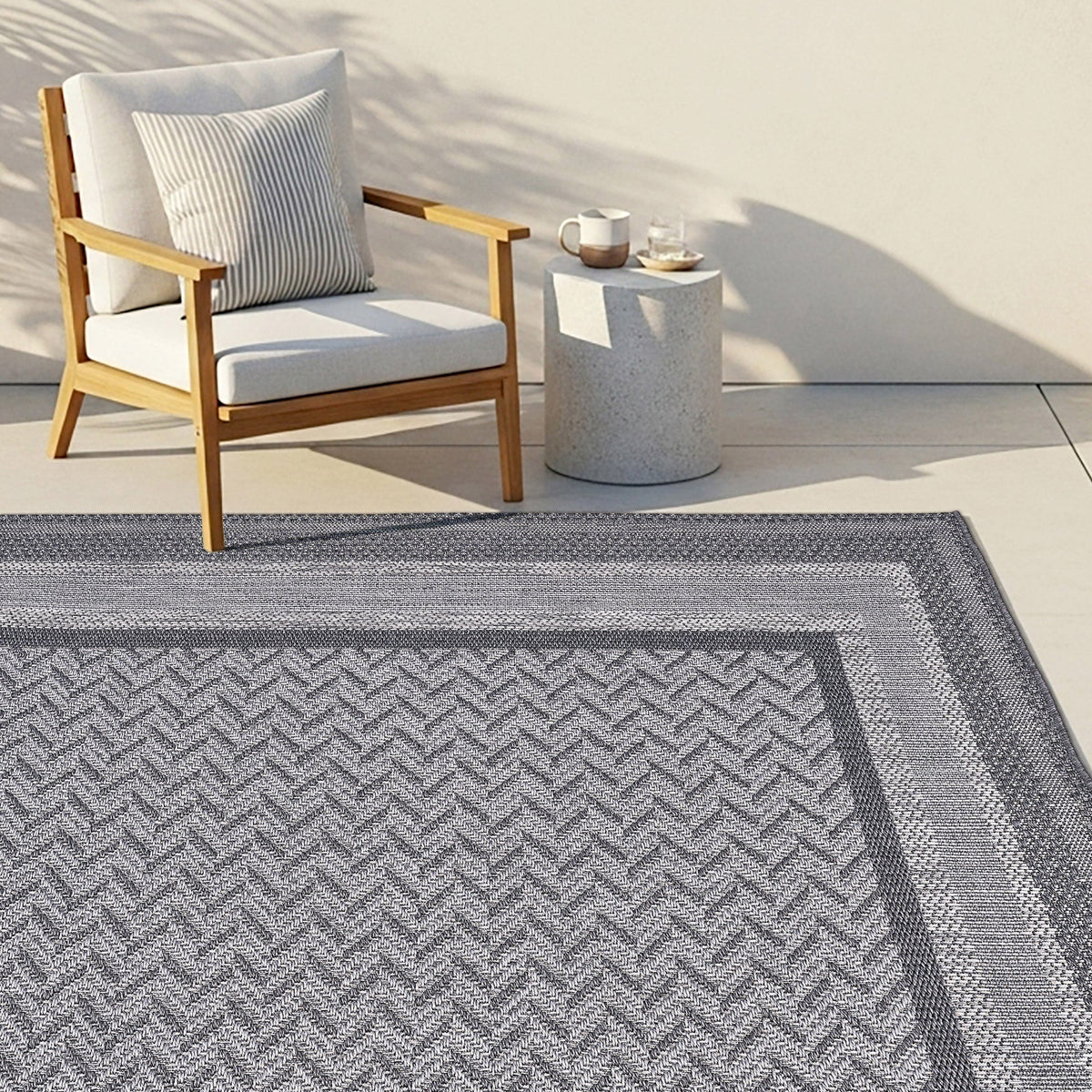 Laguna Indoor/Outdoor Area Rug, Daria Silver Iron, 5'3” x 7'