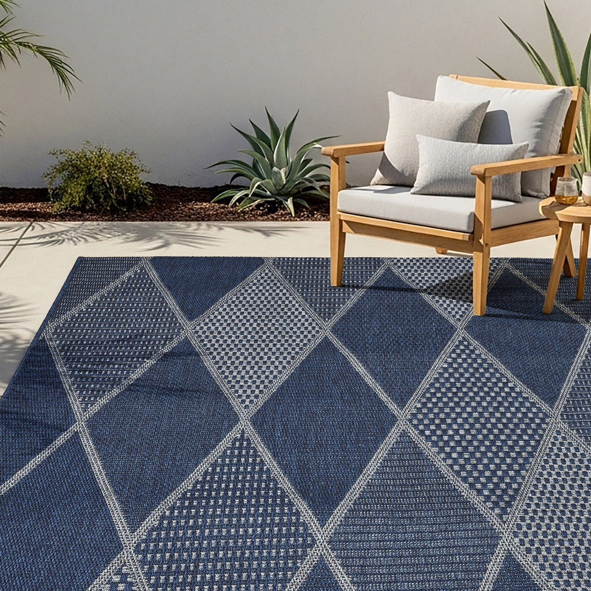 Laguna Indoor/Outdoor Area Rug, Morris Navy Gray, 6'6” x 9'6”