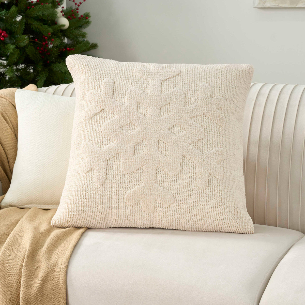 Mina Victory Holiday Pillow