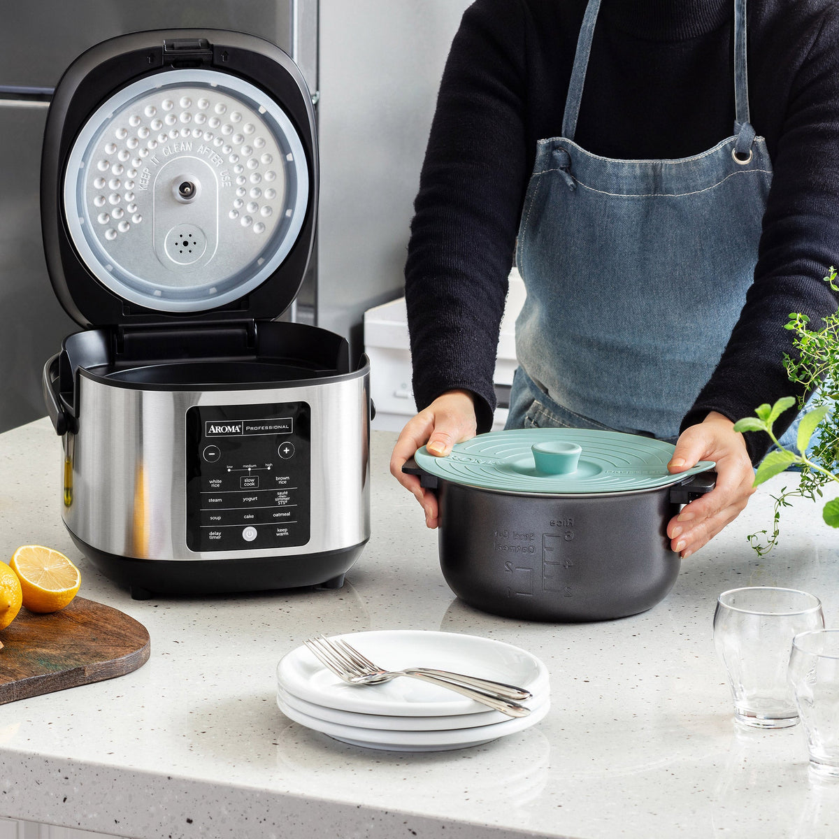 AROMA Professional 20-Cup Cooked Rice Cooker and Slow Cooker