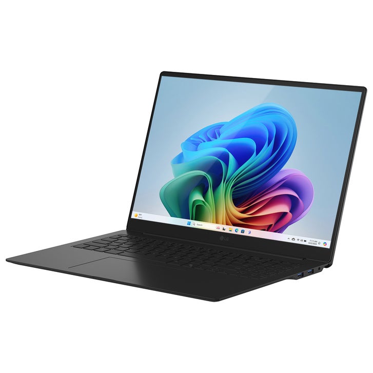 LG gram Pro 16" Copilot+ PC - Intel Core Ultra 7 355 Processor - WQXGA (2560 x 1600) - 32GB RAM - 1TB SSD - Windows 11 Home – image 2
