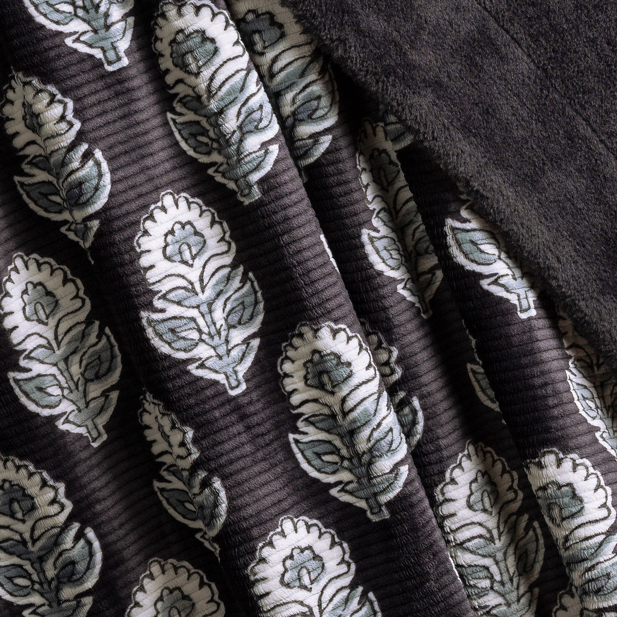 Life Comfort Ultimate Textured Throw