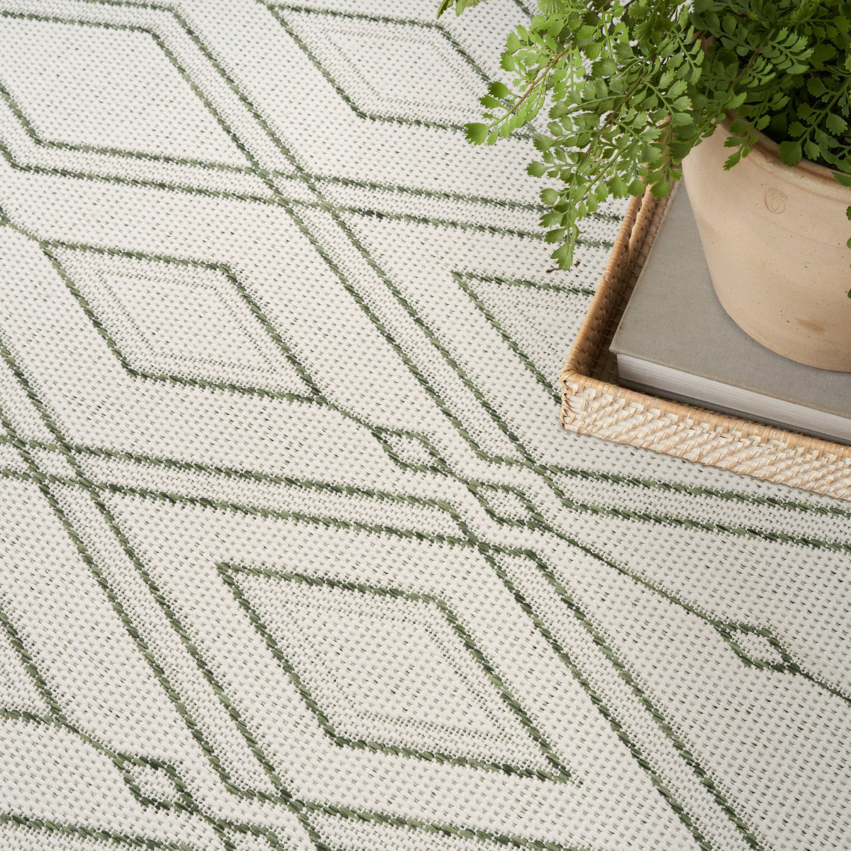 Nourison Garden Spring Indoor/Outdoor Rug, Frostline, 5'3” x 7'3”