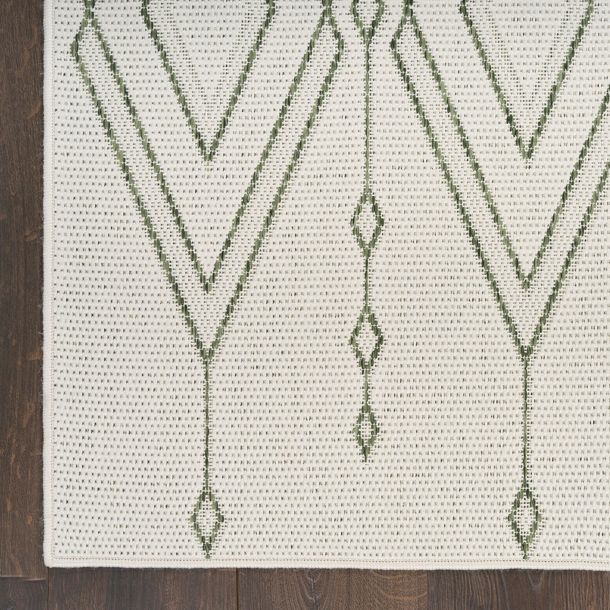 Nourison Garden Spring Indoor/Outdoor Rug, Frostline, 7'10” x 9'10”