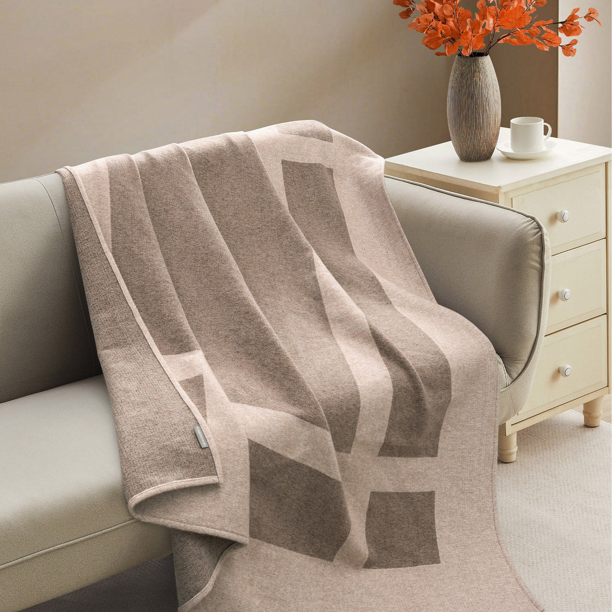 Artisans Finest Woven Throw