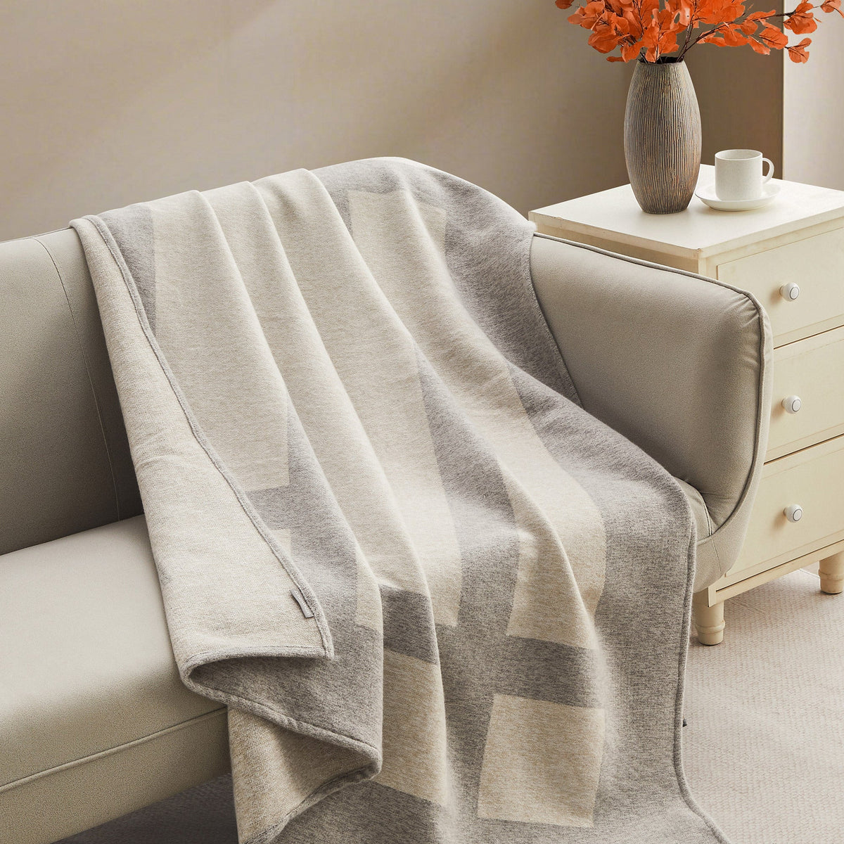 Artisans Finest Woven Throw