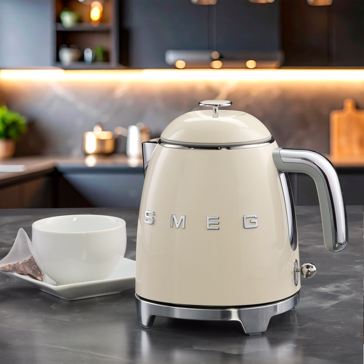 SMEG 50’s Style Mini Electric Kettle
