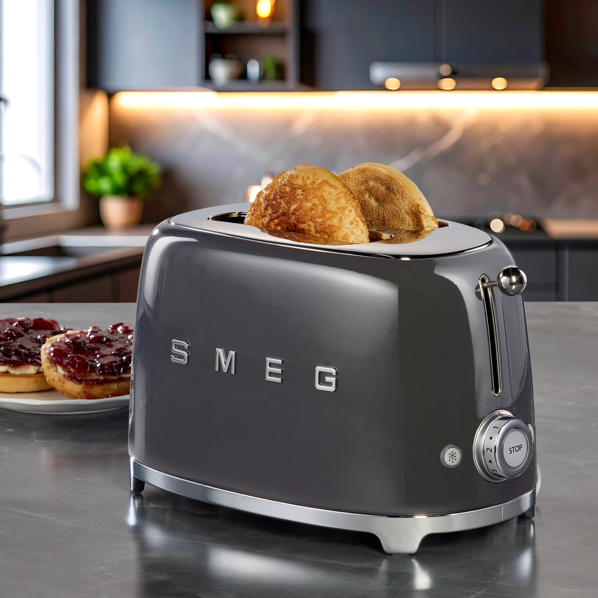 SMEG 50’s Style 2-slice Toaster
