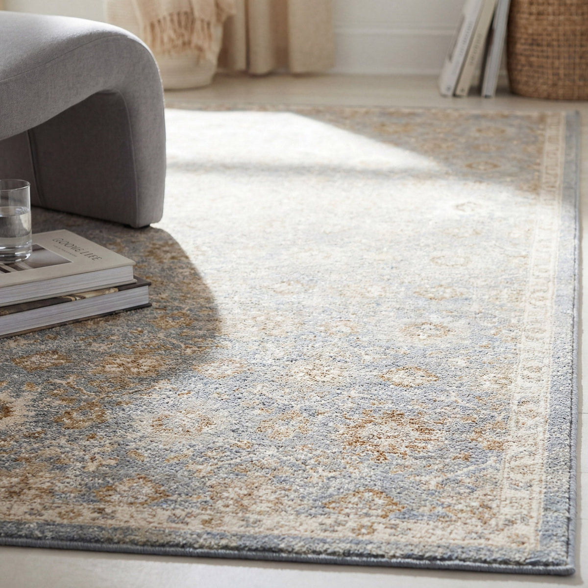 Surya Davinci Area Rug, Ashbourne Blue, 6’7” x 9’6”