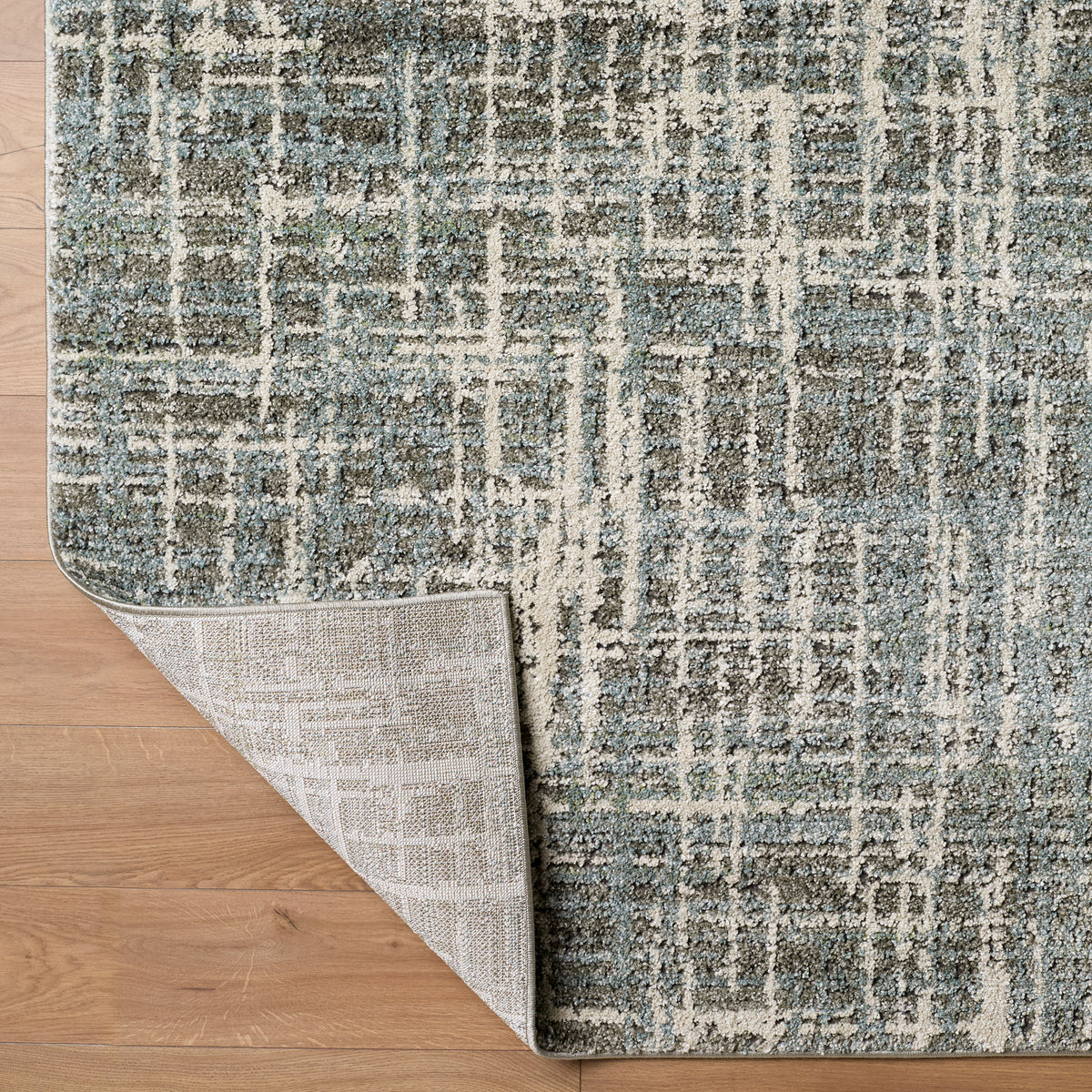 Surya Quesada Area Rug, Mist Blue, 7’10” x 10’