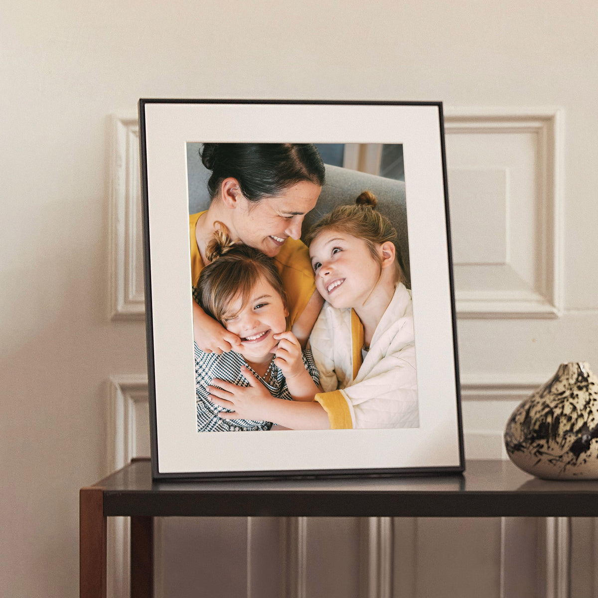 Summit Gravel By Aura Wi-Fi Digital Photo Frame