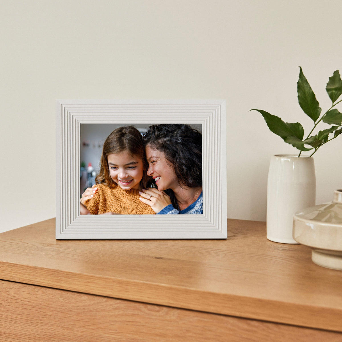 Parker Stone Collection by Aura Wi-Fi Digital Photo Frame
