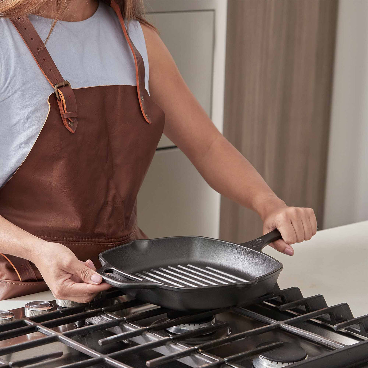 Victoria Cast Iron 10" Grill Pan and 10" Skillet