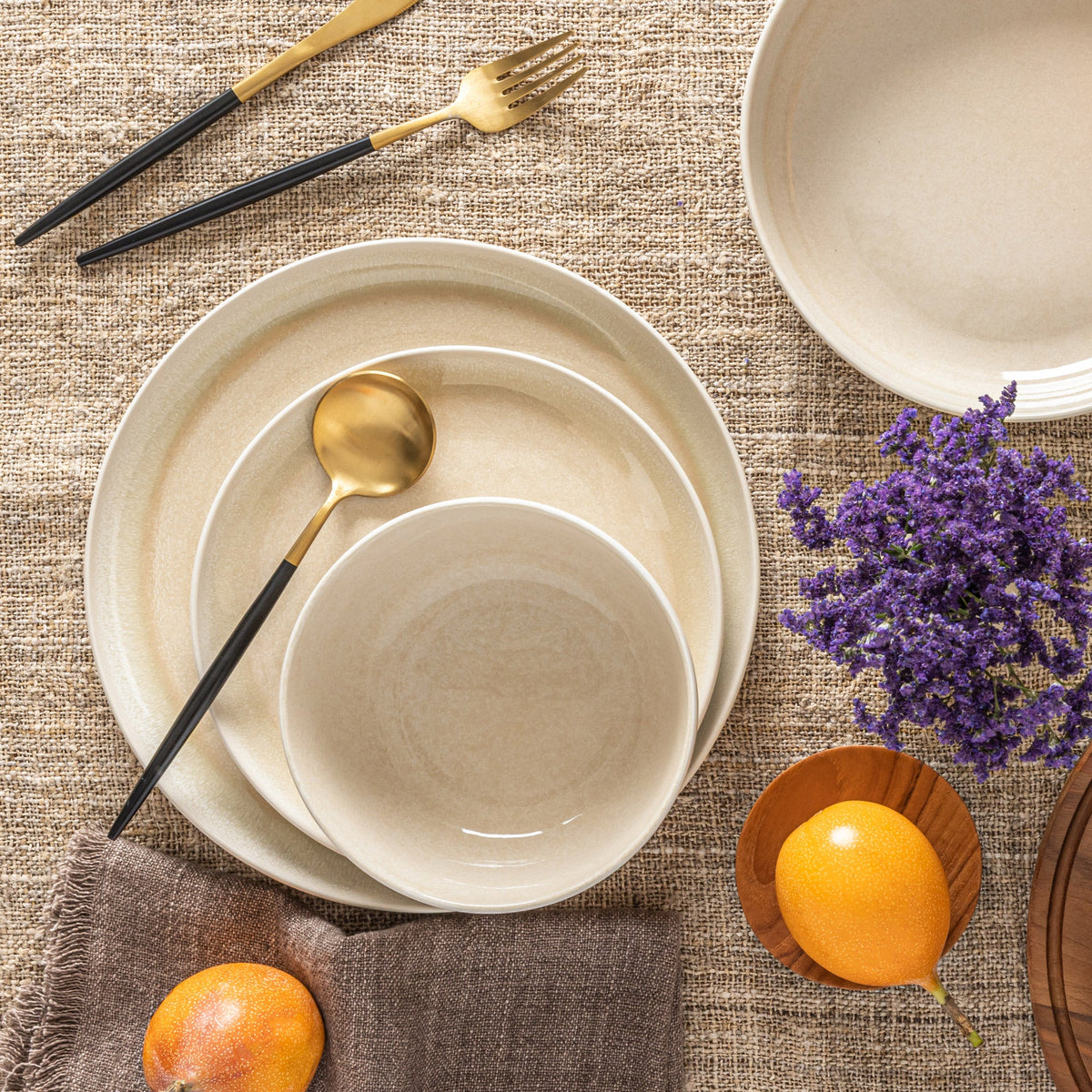 Over & Back 16-piece Dinnerware Set