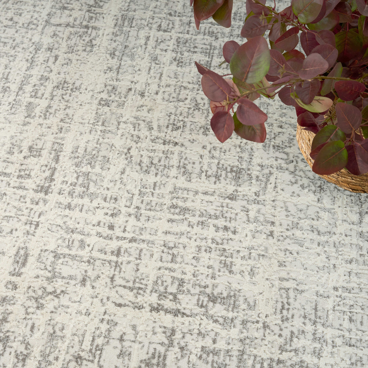 Nourison Summit Runner Rug, Granite Gray, 2’2” x 7’6”